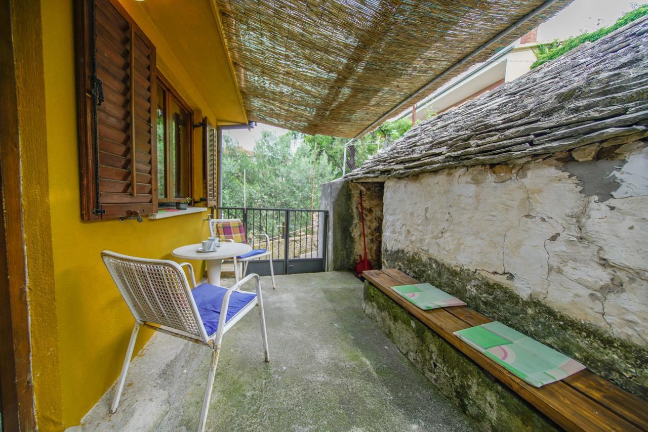 Holiday Home Jere Postira Exterior photo